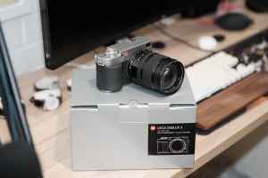 Leica Digilux 3 & Leica D Vario 14-50 f2.8-3.5 Len Bundle