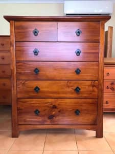Perfect quality solid wood big chest with 6 drawers & metal runners