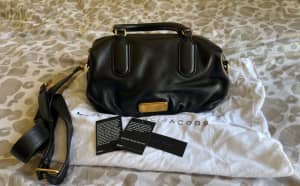 Marc Jacobs Black Leather handbag 