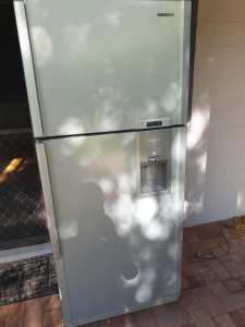 Samsung two door fridge 518 ltr