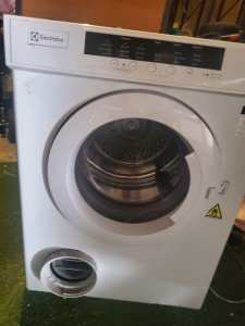 Electrolux washer/dryer