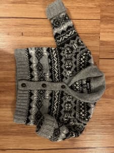 Warm baby jumper (100% wool) - size 00
