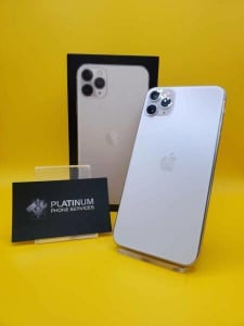 iPhone 11 Pro Max 64GB Silver Colour 61892 With A Box & Charger