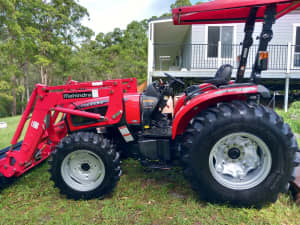 Mahindra 3650 PST- 4WD with 4in1 loader