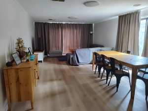 Room for rent in newly renovated house in Tarneit