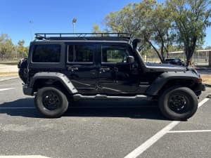 2013 JEEP WRANGLER UNLIMITED SPORT (4x4) 6 SP MANUAL 4D SOFTTOP