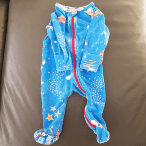 underworks baby size 000 0-3 months bodysuit