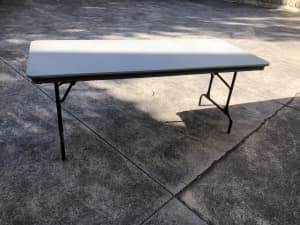 Plastic Folding Table - Mity Lite