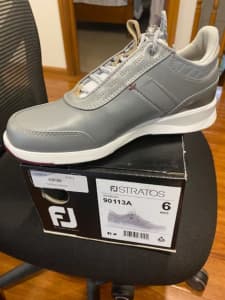WOMENS GOLF SHOES - FOOTJOY - STRATOS - SIZE 6 WIDE-BRAND NEW IN BOX