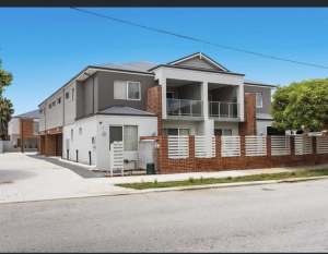 Beautiful one bedroom/one bathroom apartment in West Perth available!