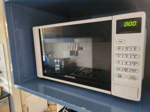 Microwave oven 700W