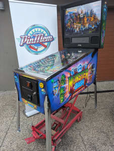 Monster Bash Pinball Machine by Bally Williams in Great Condition.
