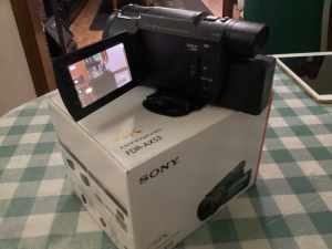 Sony Handycam AX53.