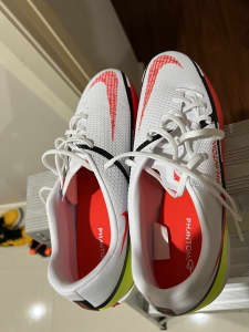 Brand New Men Nike Futsal shoes size US 9.5