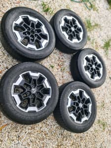 Nissan navara wheels/tyres
