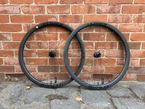 Specialized Roval C38 Carbon Wheelset