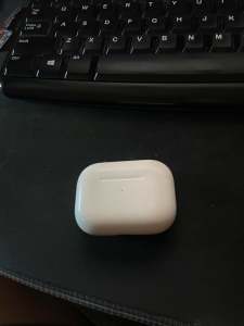 AirPods Pro (2nd generation) with MagSafe Case (USBC)