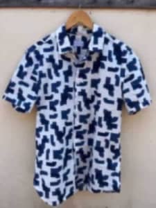 Saba mens short sleeve shirt in size small