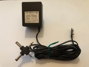 Suit Electronics Enthusiast DSE Ni-Cad Charger and Battery Cradles