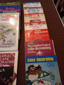 Cake Decorating Books