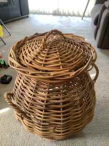 Cane basket for clothes or toys