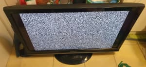 CHEAP 37 inch Panasonic LCD HDTV, working but, Deliver for extra