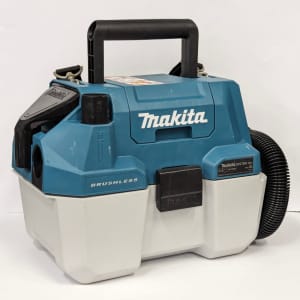 Makita 18 Volt Workshop Vacuum SKIN ONLY