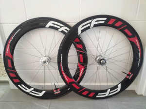 Fast forward carbon tubular wheelset FFWD60 with tubs and 14t cog