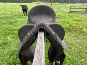 Wintec fender saddle brown suede 16 inch