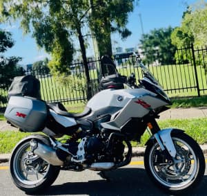 BMW F900XR TOUR, LOADED WITH OPTIONS LOW KMS REG RWC 1 FEMALE OWNER