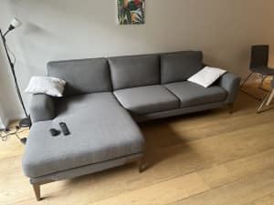 Dark gray Sofa with chaise long
