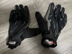 Advanced gloves M-L size