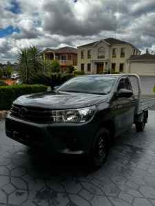 2022 TOYOTA HILUX WORKMATE (4x2) 6 SP AUTOMATIC C/CHAS