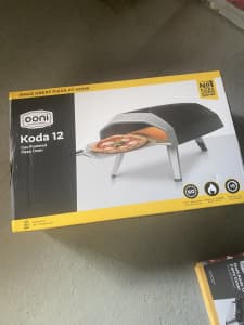 Ooni Koda 12 Pizza Oven & Cover - new in box
