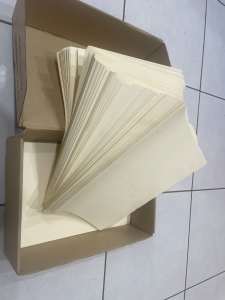 100 x Manilla Folders