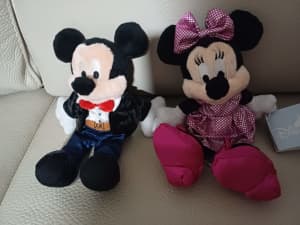 Mickey Mouse & Minnie Mouse miniture dolls