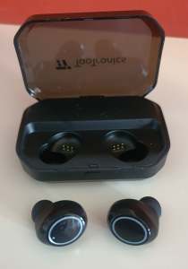 Bluetooth earbuds - TaoTronics TT-BH052 (like new)