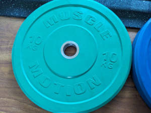 Muscle motion- Olympic barbell (700 lbs rating) colour bumper plates