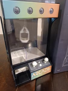 Typo arcade claw machine 