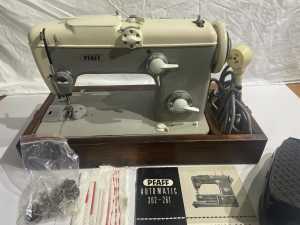 Vintage Pfaff 260 sewing machine