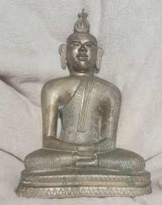 Very heavy, finely detailed Sri Lankan Budha image