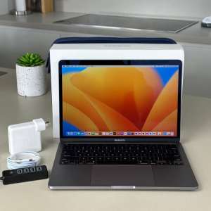 2021 MacBook Pro TouchBar (256GB, 8GB RAM) w/ Box & MsOffice