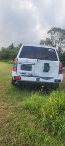 GU Nissan Patrol 2014 wrecking diffetential & shocks