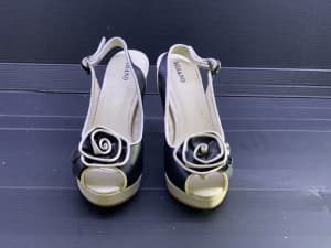 Navy & Cream Heels