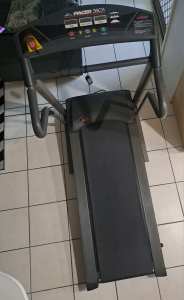 Treadmill. Pacer 3501
