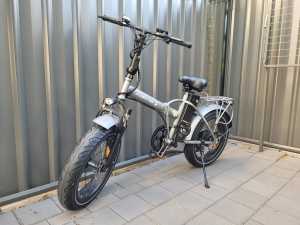 Fortis 20 Fat Tyre Foldable Electric Bike - New tyres

