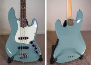 Fender American Professional Jazz Bass 4 string Sonic Gray, case & acc
