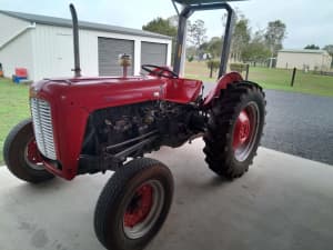 Massey Fergerson 35 tractor