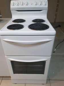 Selling Electric free standing oven