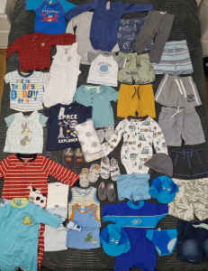 46 pieces of Baby clothes and shoes bundle